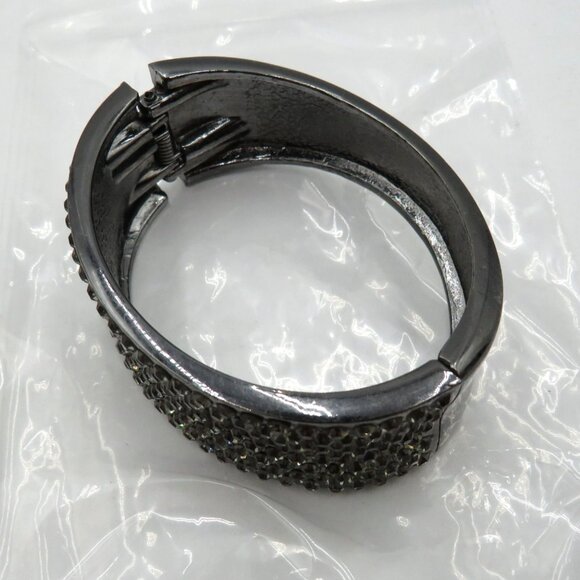 Black Rhinestone Studded Clamper Cuff Bracelet Gun Metal Gray Tone - Picture 9 of 9